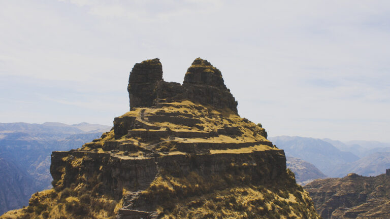 rutamisterio_0000s_0002_pexels-andrés-mena-mora-14723864